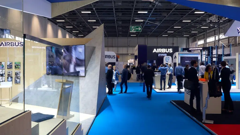 liwlig tapaus case exhibitions and spaces airbus critic 004